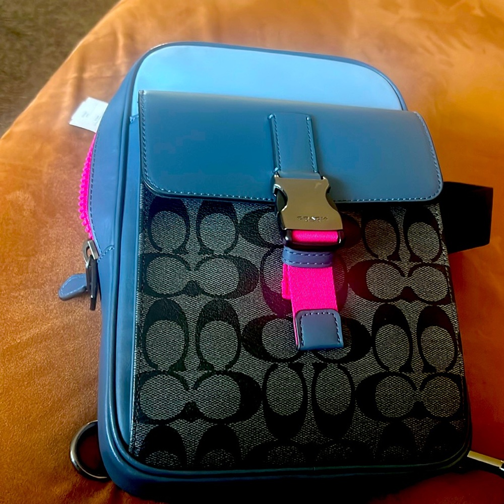 Women/Men  Coach crossbody sling bag
